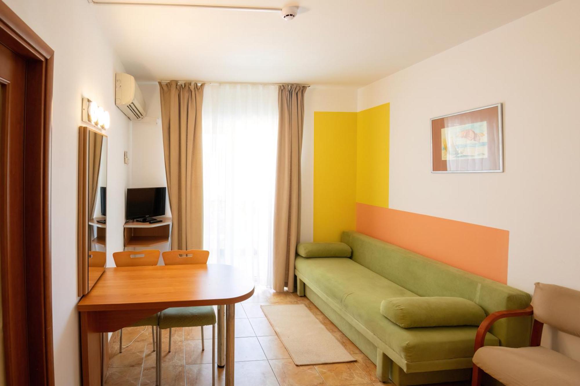 Complex Modern All Inclusive Mamaia Exteriör bild